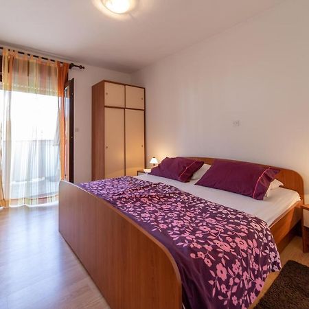 Apartmani Centar Palit Экстерьер фото