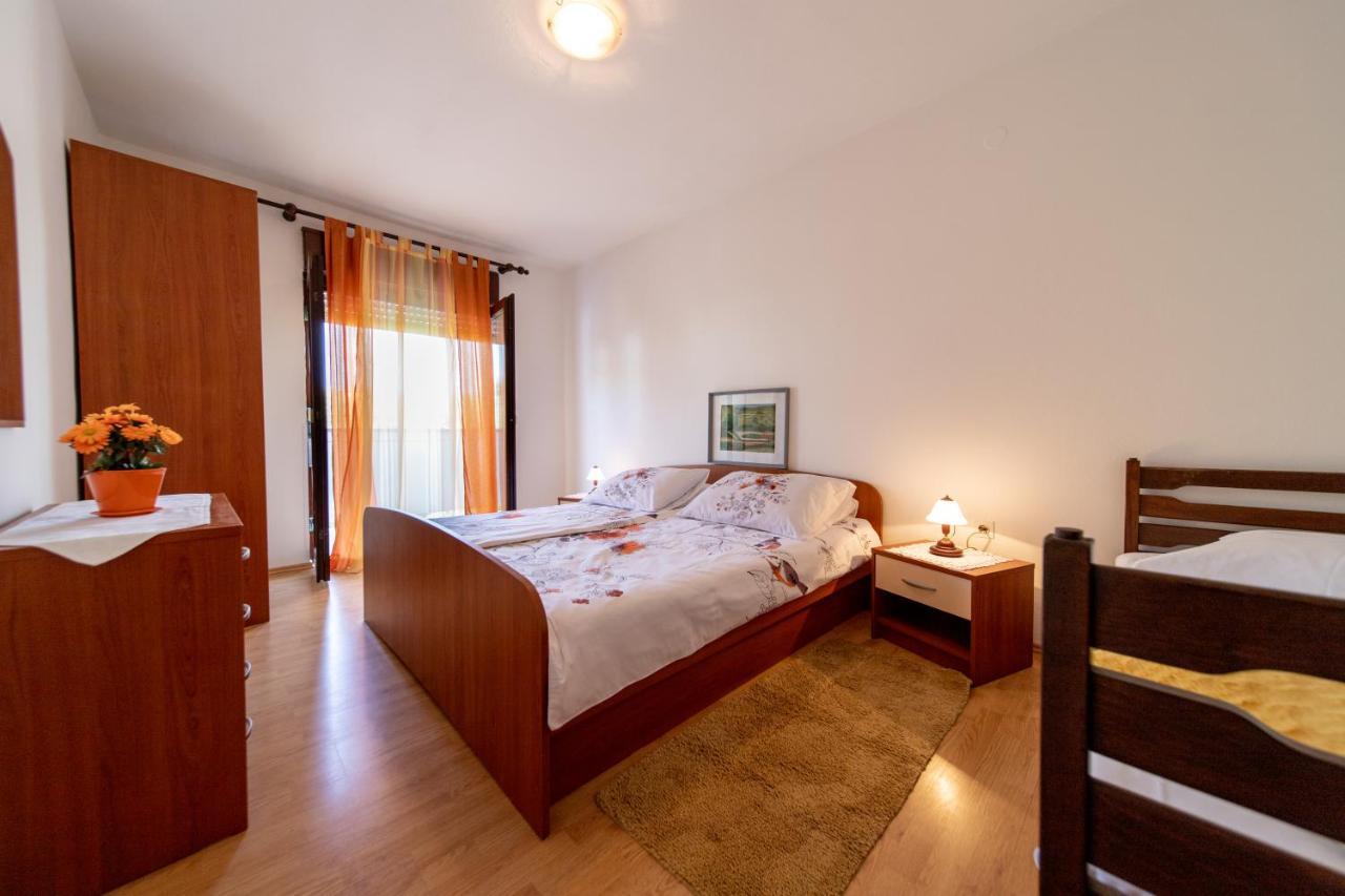 Apartmani Centar Palit Экстерьер фото