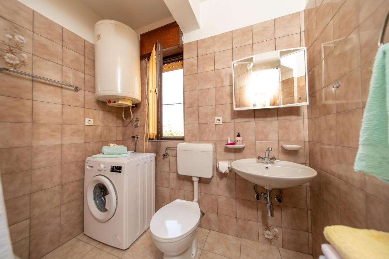 Apartmani Centar Palit Экстерьер фото