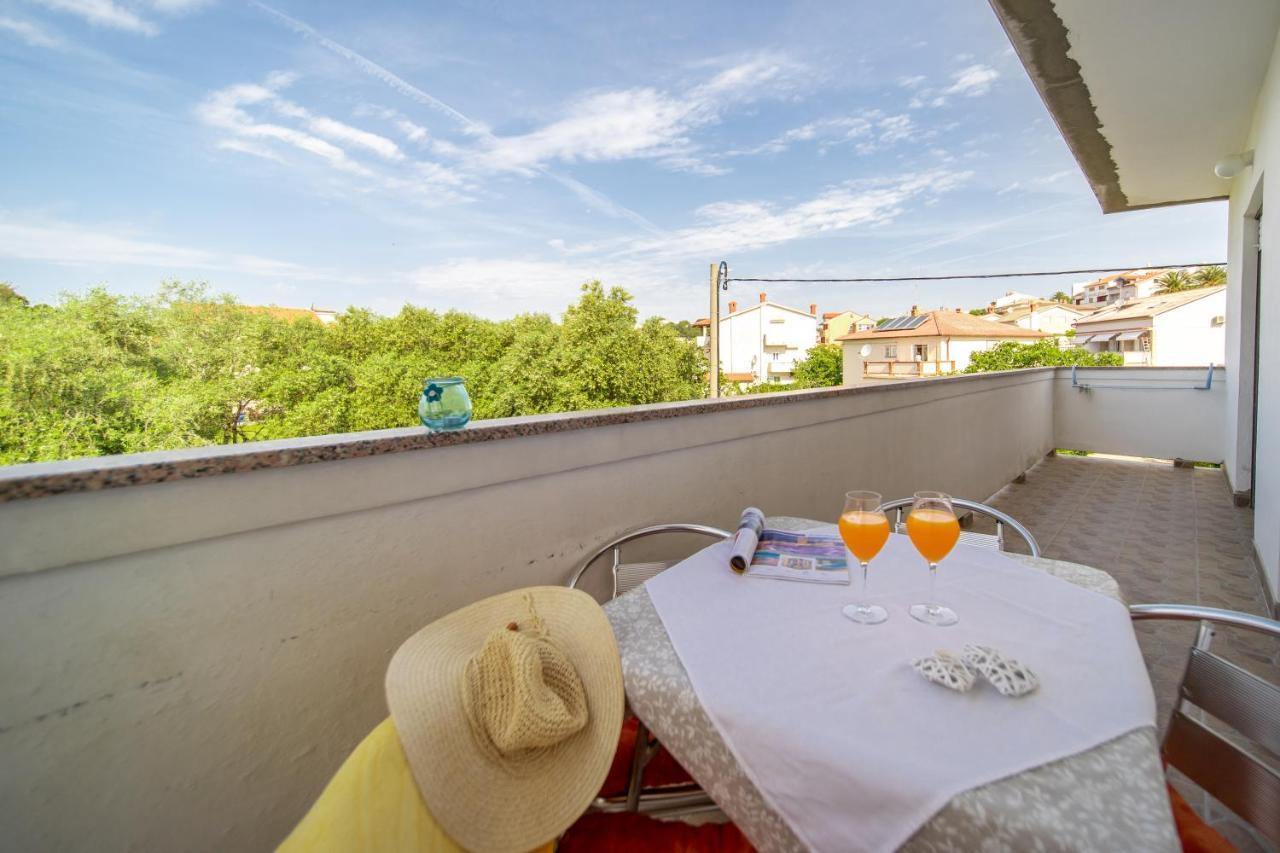 Apartmani Centar Palit Экстерьер фото