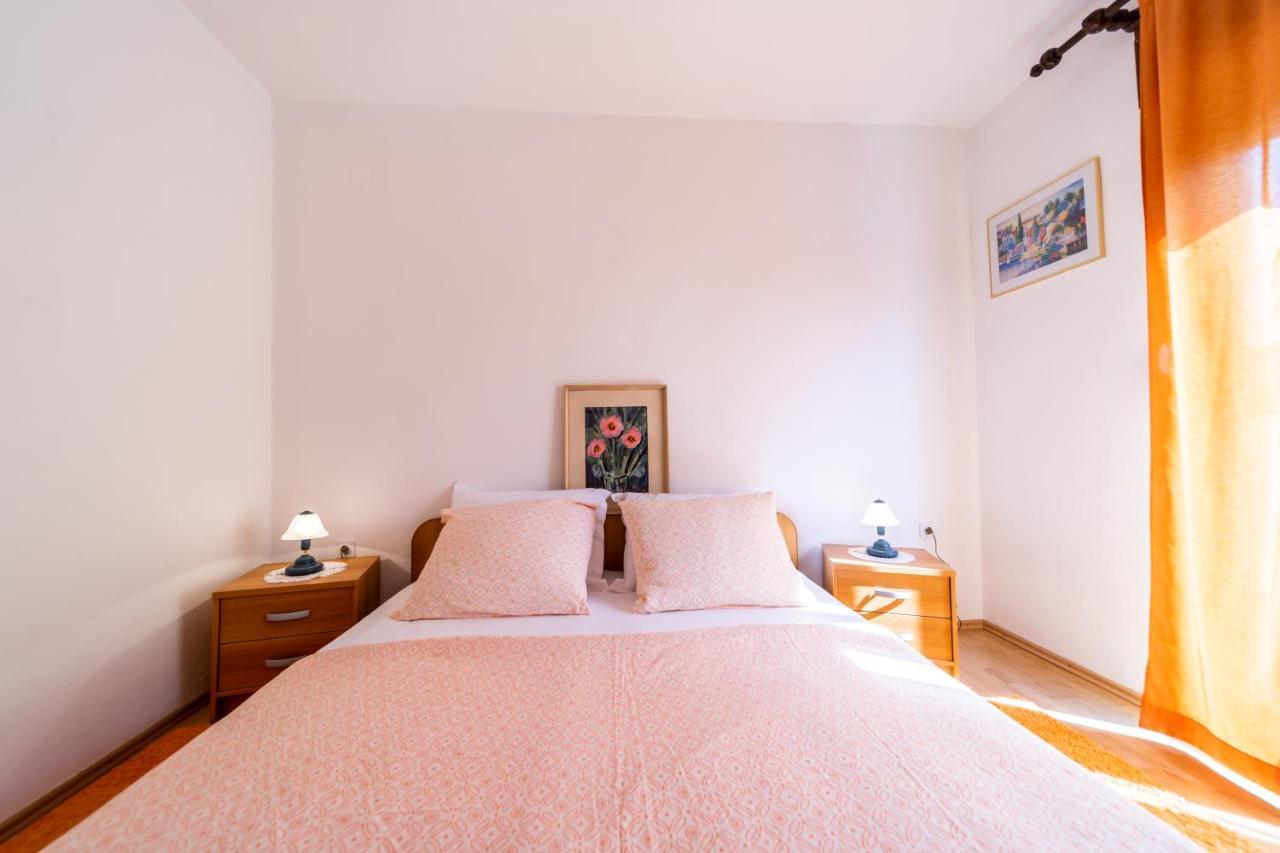 Apartmani Centar Palit Экстерьер фото