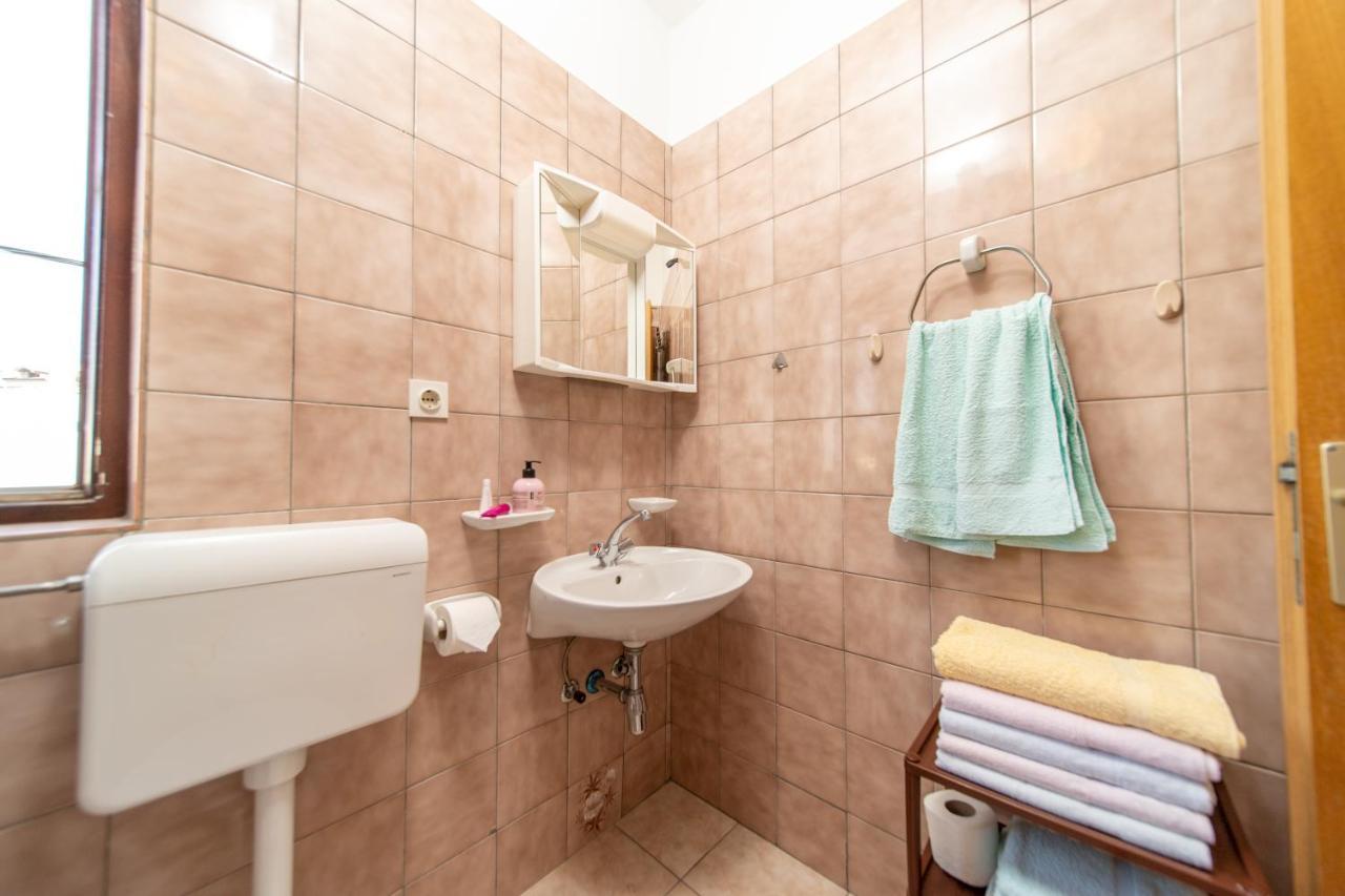 Apartmani Centar Palit Экстерьер фото