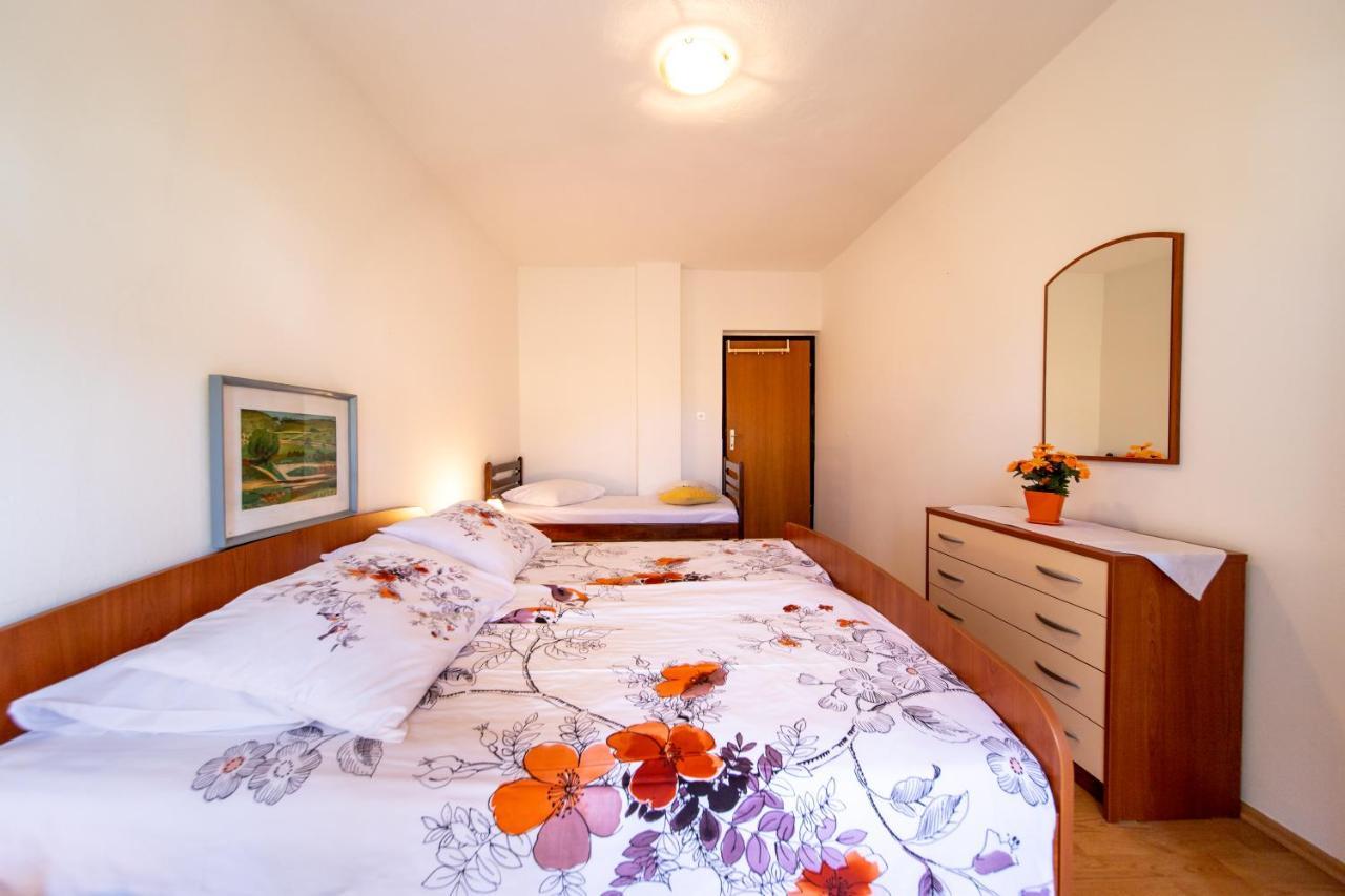 Apartmani Centar Palit Экстерьер фото