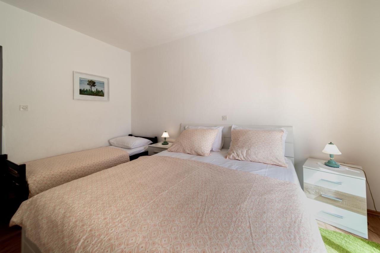 Apartmani Centar Palit Экстерьер фото