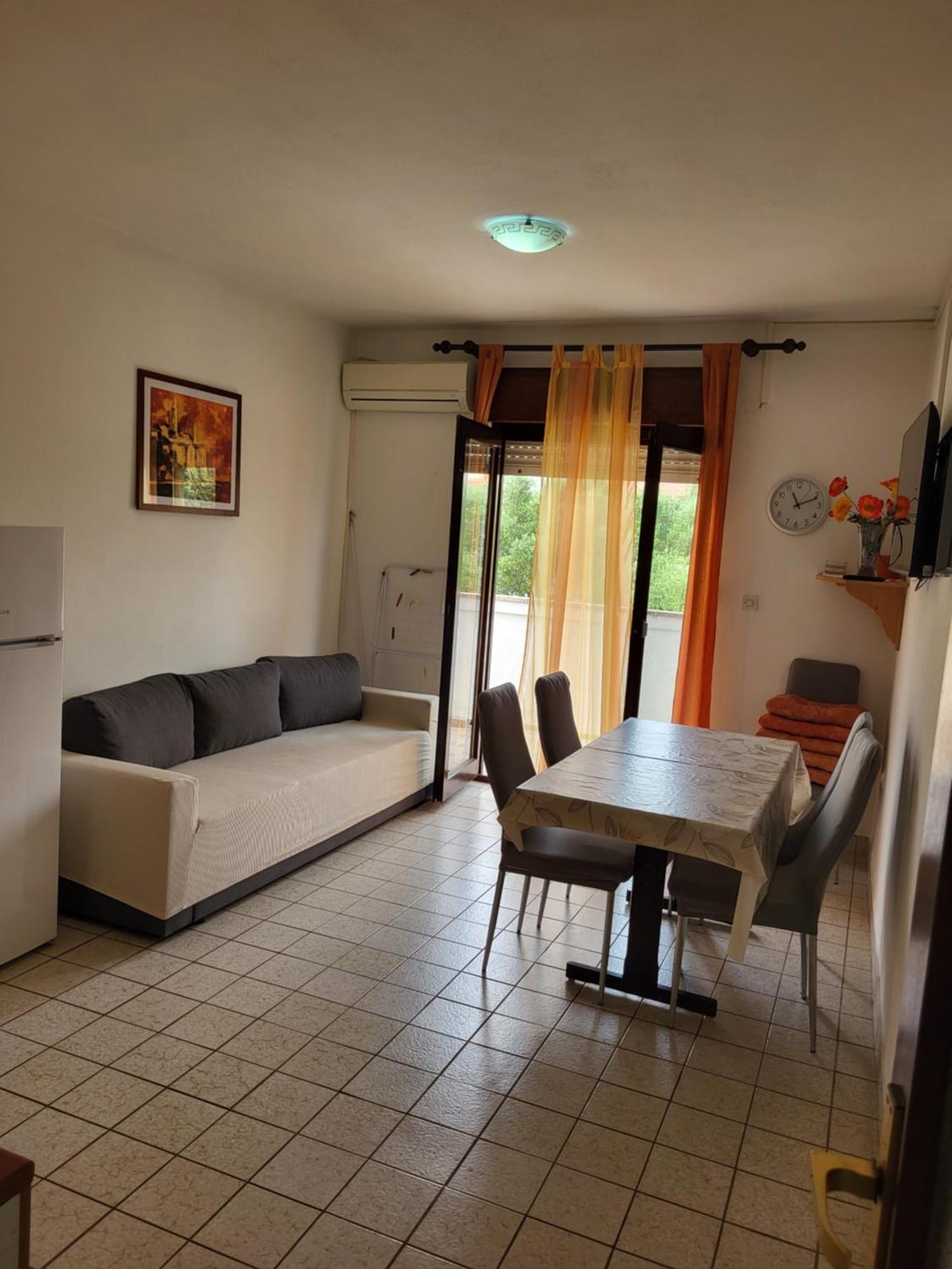 Apartmani Centar Palit Экстерьер фото