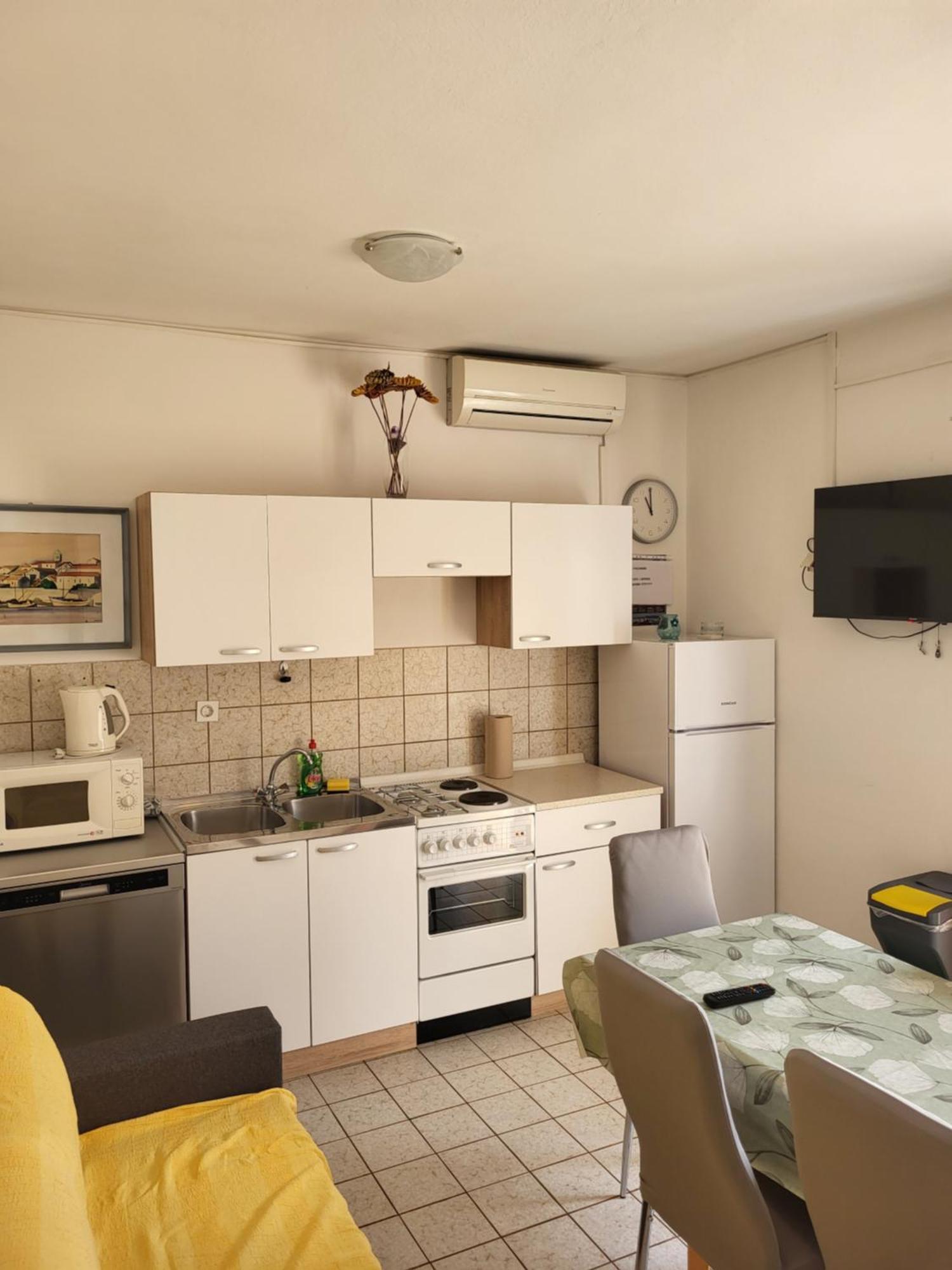 Apartmani Centar Palit Экстерьер фото
